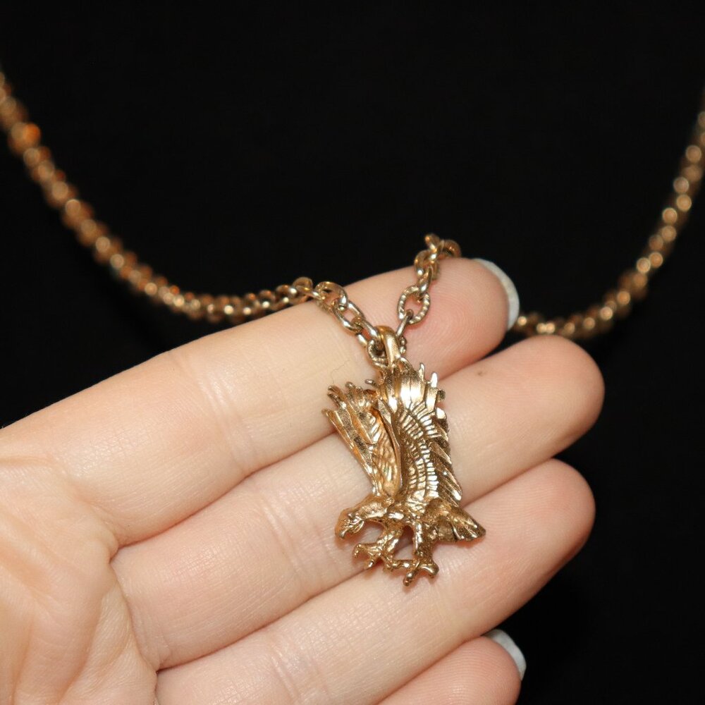 Beautiful gold chain necklace with Gold Eagle pendant 24"